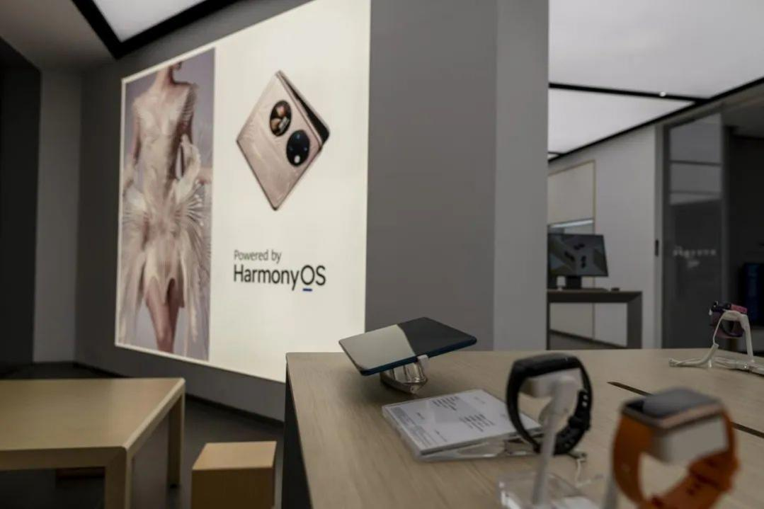 華為打造15大軍團臺前幕后